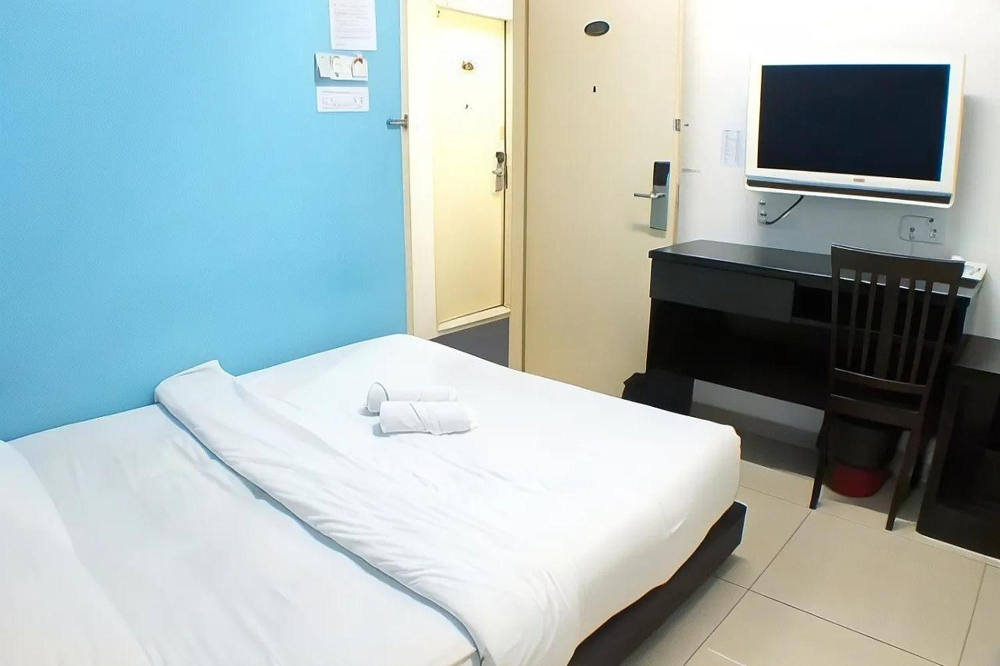 Hotel Alam Indi Johor Bahru Buitenkant foto