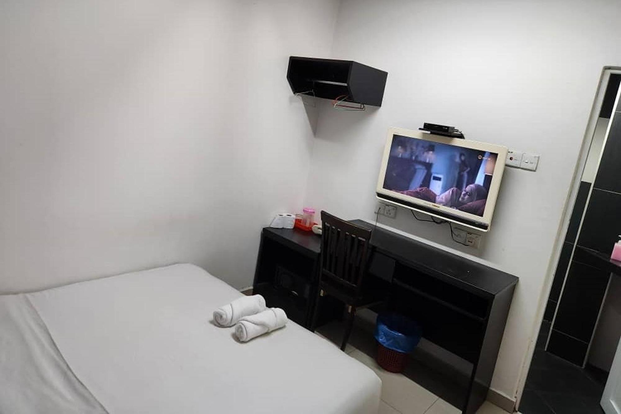 Hotel Alam Indi Johor Bahru Buitenkant foto