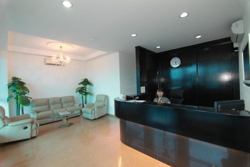 Hotel Alam Indi Johor Bahru Buitenkant foto