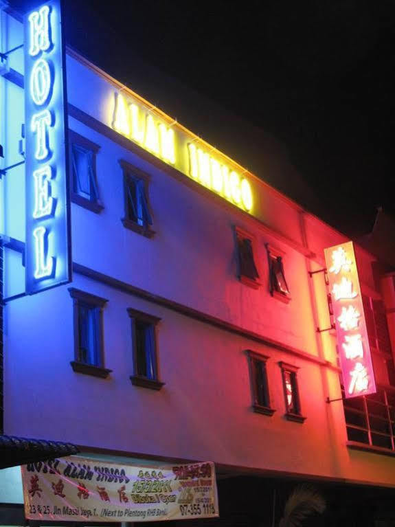 Hotel Alam Indi Johor Bahru Buitenkant foto